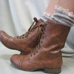 SLX204L Miss Tori Oatmeal lace slouch socks